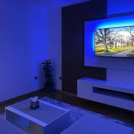 Luxury - 50 M From Old Clock Tower * סראייבו