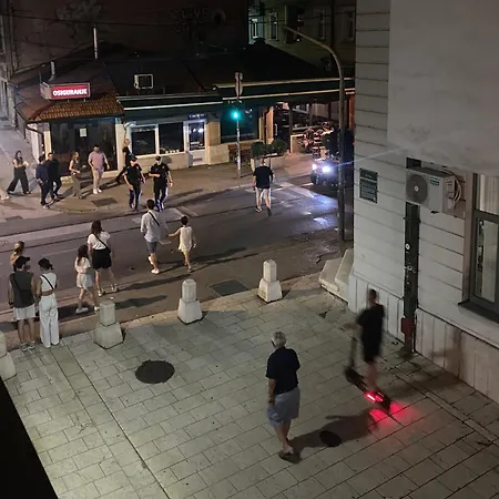Luxury - 50 M From Old Clock Tower 아파트 사라예보
