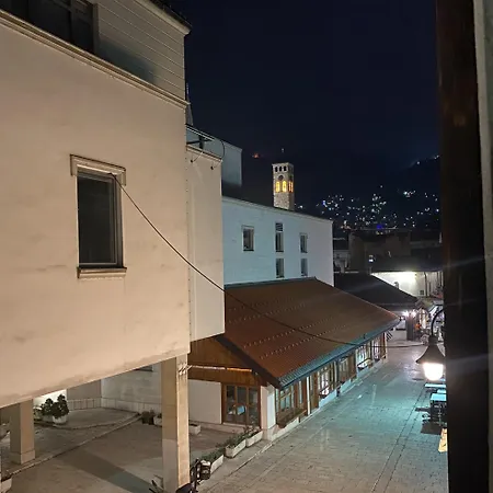 Luxury - 50 M From Old Clock Tower 아파트 *